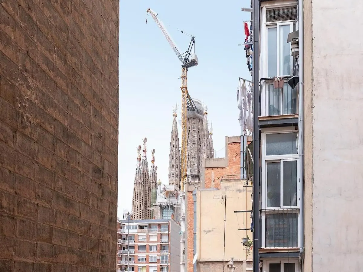 Апартаменты Marina Sagrada Familia Барселона